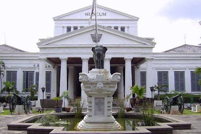 Jakarta's National Museum & Old Harbour - Inclusions and Expert Commentary