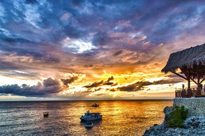 Jamaica Sunset at Ricks Cafe Private Tour With Transfer - Pricing and Booking