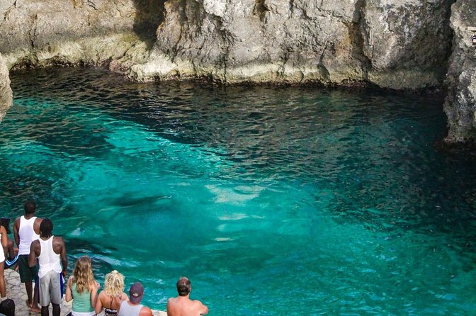 Jamaica Sunset at Ricks Cafe Private Tour With Transfer - Fun and Entertainment