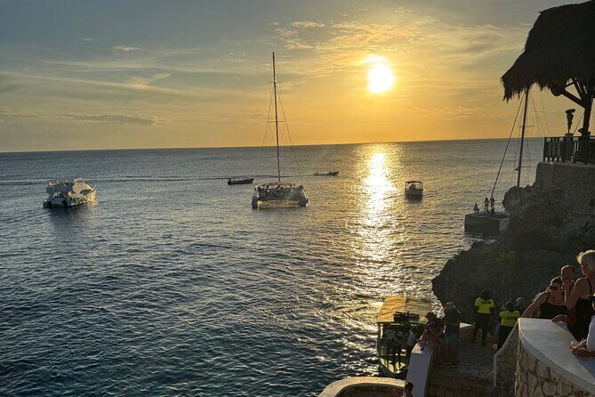 Jamaicas longest Zipline and RickCafe Tour with Transportion - FAQs