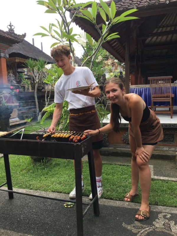Jambangan bali cooking class with morning market tour - FAQ  