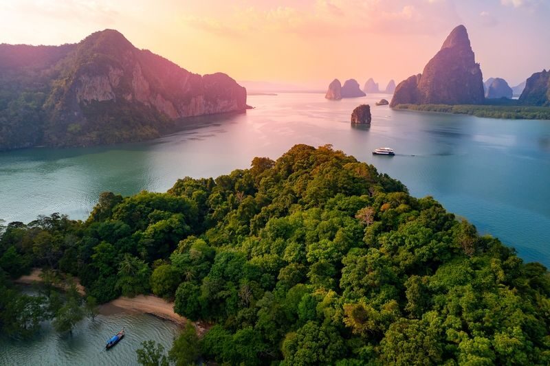 Jame Bond, Hong Island and Naka Island Day Tour - James Bond Island: Ko Tapu and Khao Phing Kan