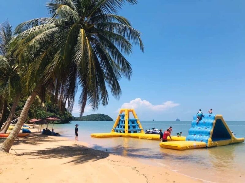 Jame bonds canoe 7 point 6 Island Premium trip - Good To Know