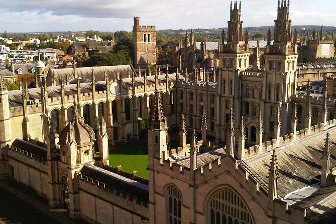 James Bond 007 Ultimate Spy Taxi Tour - Common Questions