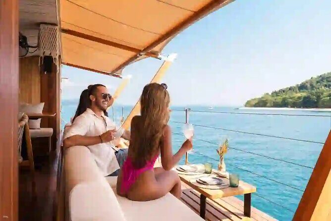 James Bond 7 Island & Excusive Yona Floating Party 3 Day 2 Night - FAQ