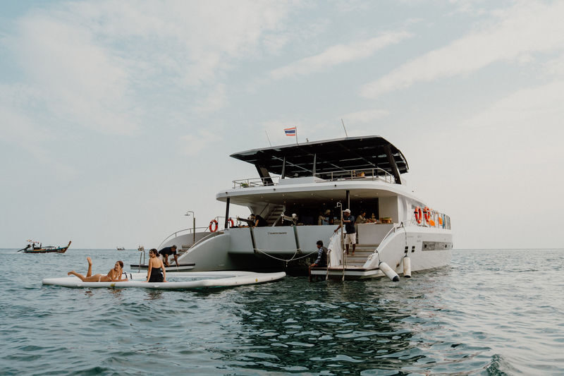 James Bond Island & Hong Island Full-Day Yacht Tour - Meals, drinks, and the cost of extras