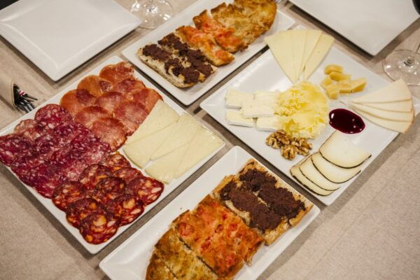 Jamón, Cheese and Wine Experience Near Sagrada Familia - Customer Reviews