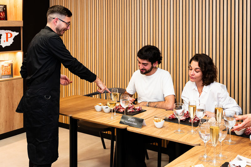 Jamon Experience Masterclass - Seven hams, tasted side by side
