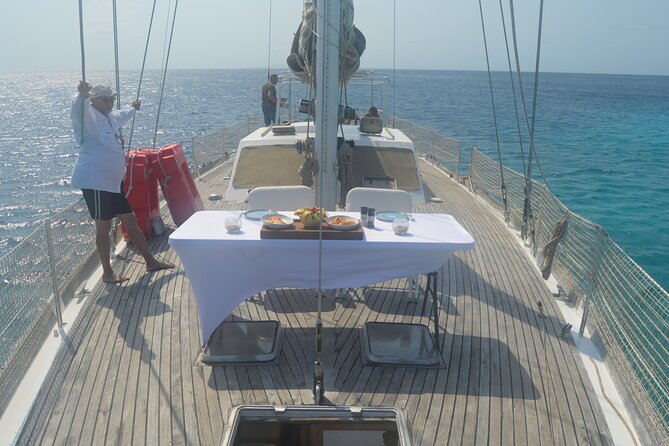 Jan Thiel Full-Day Klein Curacao Boat Trip - Sunbathing and Beaches