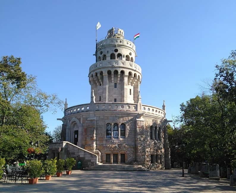 János Hill Sightseeing with Traditional Lunch: Normafa Síház - The Experience in Detail