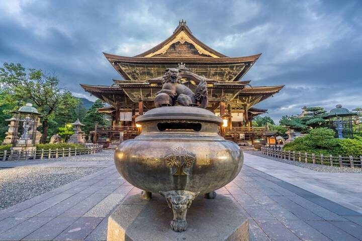 Japan: Land of the Rising Sun 12-Day Tour by Intrepid Travel - Pack light and know what simple lodging means