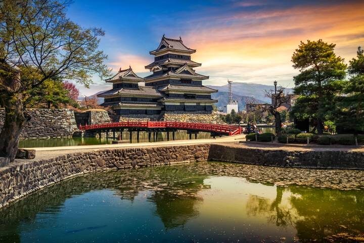 Japans Landscapes 14-Day Tour by Europamundo - Himeji, Okayama and Hiroshima: castles, gardens and remembrance