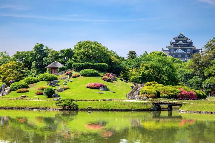 Japans Landscapes end Kyoto by Europamundo - 11-Day Tour (2026-27 Departures) - Hiroshima and Itsukushima: reflection, then island time