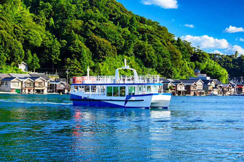 Japans Three Scenic Views & Kyoto by the Sea: Amanohashidate Cable Car + Ine Bay Boat Tour Day Trip (Departing from Osaka or Kyoto) - The boat ride changes your view of the village