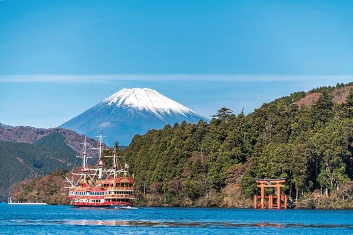 Japan to the World Expo (incl. flight) 10-Day Tour by MEIERS WELTREISEN - Himeji Castle and Kobe’s harbour