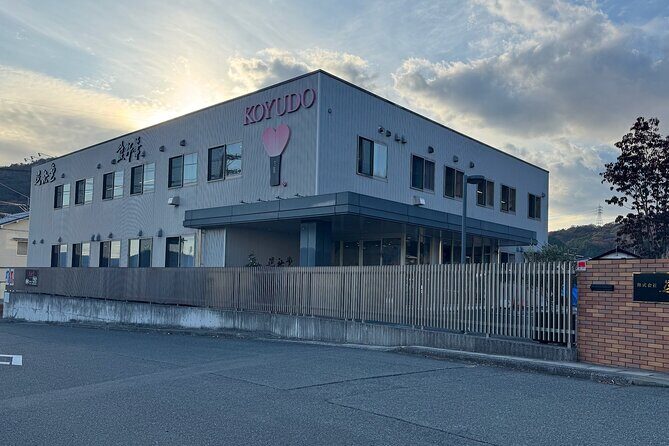 Japanese Beautiful Brush Tour and Workshop in Kumano - An In-Depth Look at the Kumano Brush and Calligraphy Tour