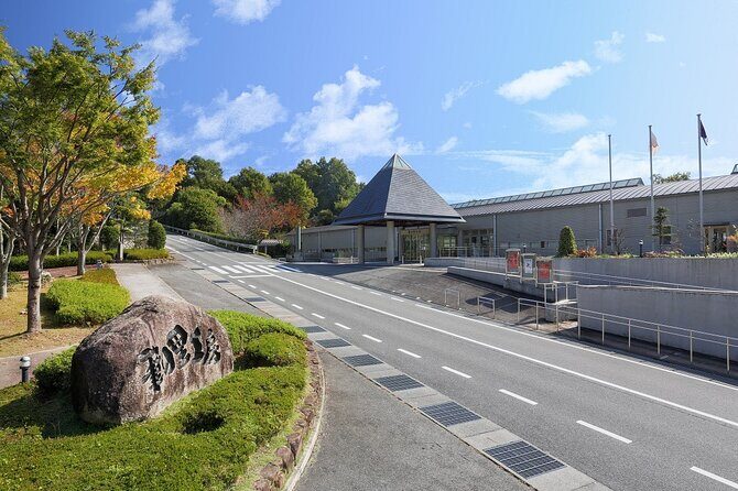 Japanese Beautiful Brush Tour and Workshop in Kumano - Who Should Book This Tour?