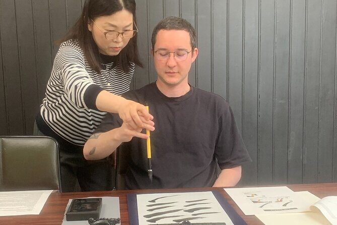 Japanese Calligraphy Class in Yokohama with Tea and Sweets - Why the Small Group Size Matters