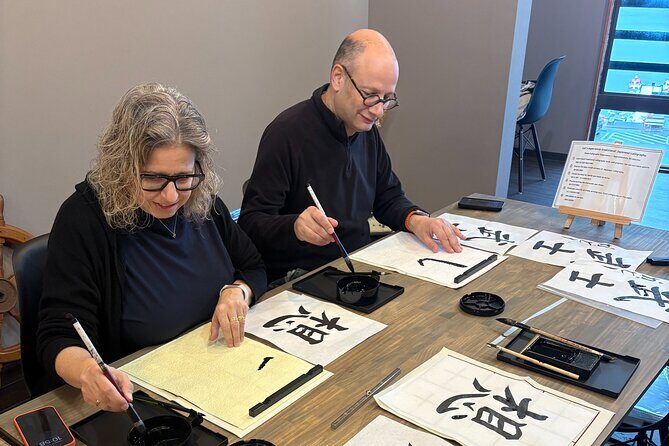 Japanese Calligraphy Experience with a View of Lake Kawaguchi - Good To Know