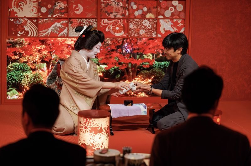 Japanese Cuisine & Geisha Performances Cultural Experience in Tokyo - The dance is the evening’s centerpiece