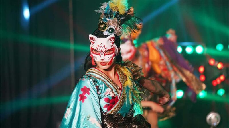 Japanese Dance Show with Kimono Costume Experience Drinks - Who Should Consider It?