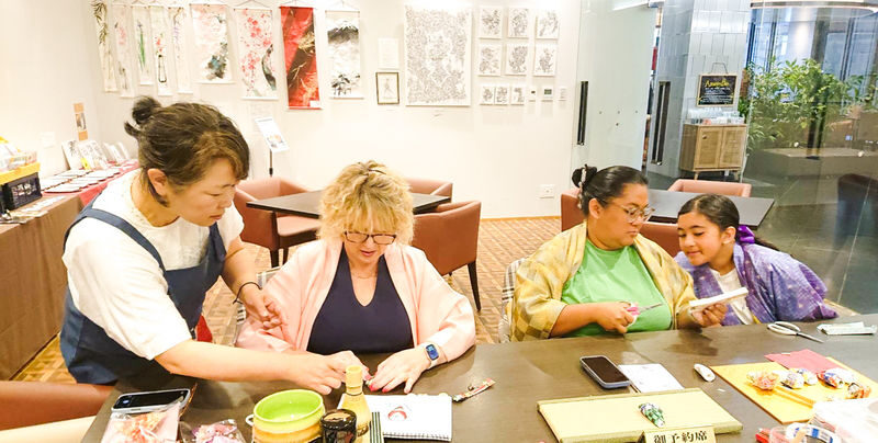 Japanese Hair Ornament & Brooch Making Experience (Kyoto) - Choosing Flowers, Washi and Mizuhiki