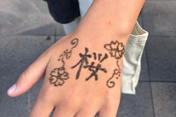 Japanese Kanji Henna Tattoo Experience - An Overview of the Experience