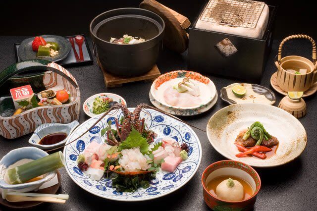 Japanese Kyoto Cuisine Dining Experience - Hanasaki (Gion, Kyoto) - A seasonal course in Gion
