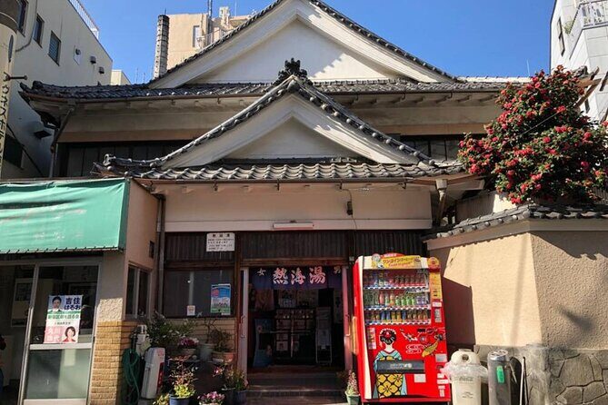Japanese Local Onsen Culture Experience with Drink in Shinjuku - Deep Dive into the Itinerary