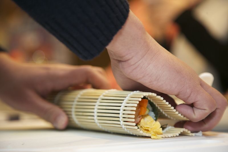 Japanese Rolled Sushi cooking in Tokyo - How the 11:00 class unfolds