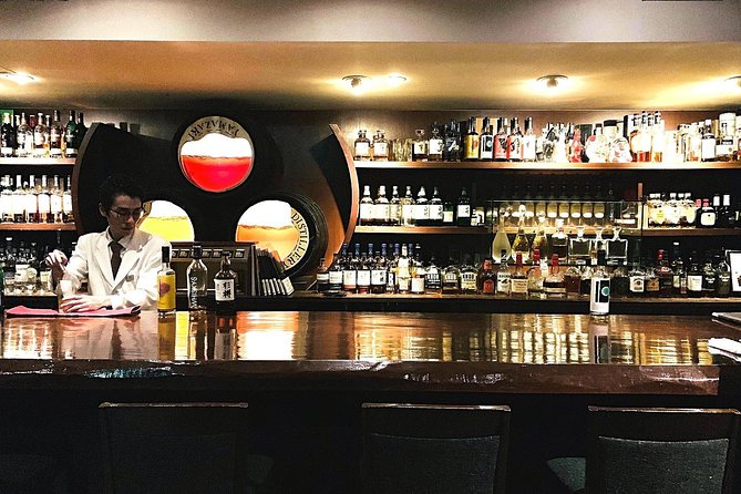 Japanese Whisky Tasting Experience at Local Bar in Tokyo - Immersive Tokyo Bar Experience