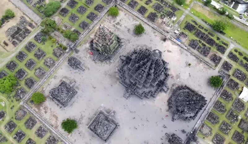 Java's Golden Triangle: Stones, Spires & Water Castle Sunset - Practical Details and What to Expect