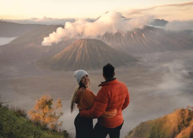 Javas Highlight Guided Tour From Jakarta or Bali - Highlights of the Tour