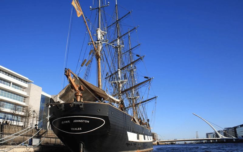 Jeanie Johnston Tallship Emigrant Experience in Dublin - Starting at Custom House Quay