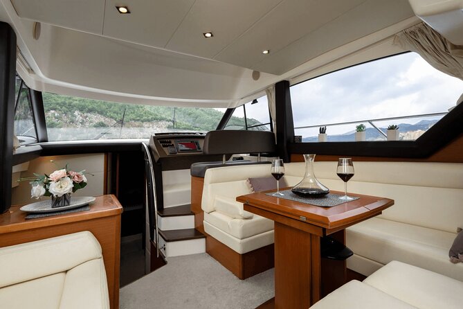 Jeanneau Prestige 400 Private Tours - Tour Experience