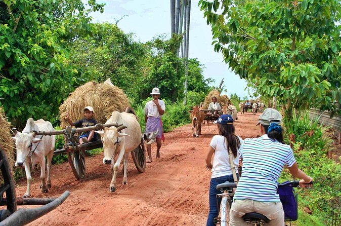 Jeep and Boat Tour in Kampong Phluk - FAQ