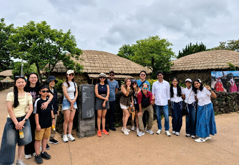 Jeju 2-Day Island Highlights Tour with Seasonal Flowers - Who should choose this tour?