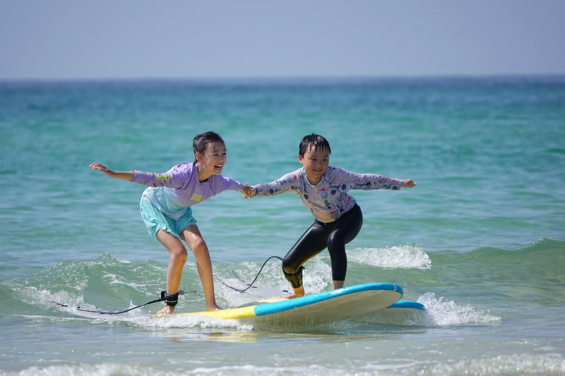 Jeju Aewol Beginner Surfing Lesson - What to bring, and what MOONSURF provides
