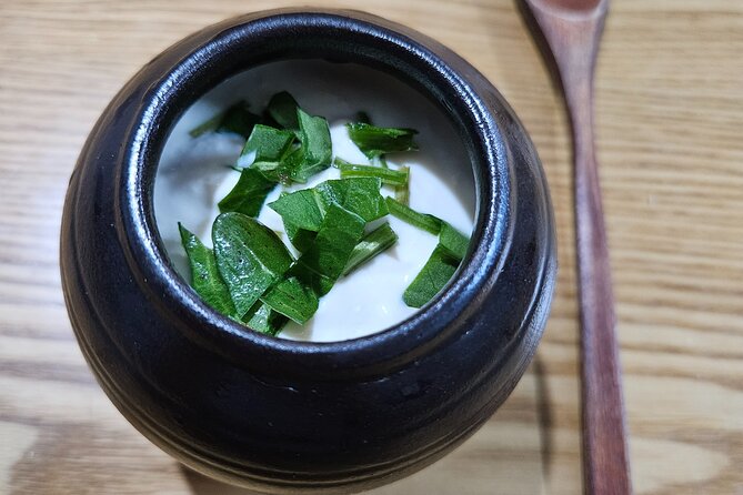 Jeju Classic Cuisine and Traditional-Style Charcoal Sauna - Main Dish: Seaweed Bibimbap With Fermented Soy Sauce