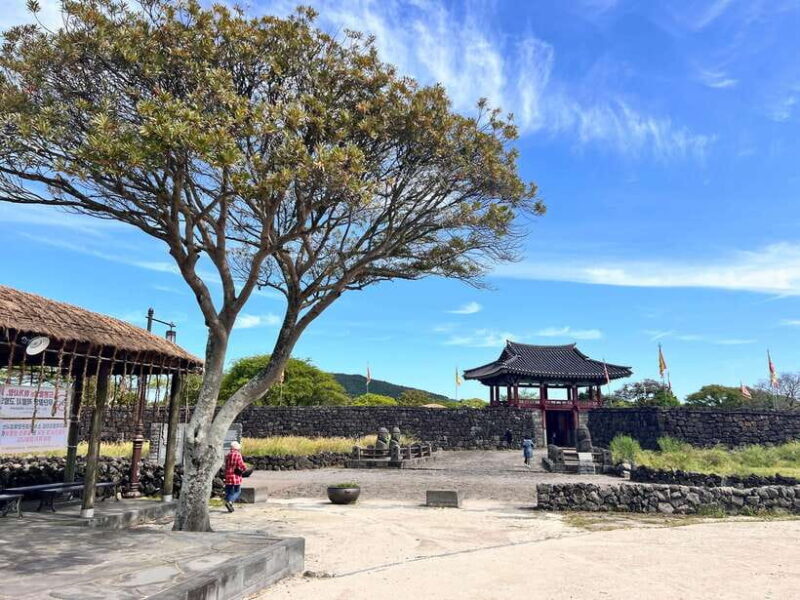 Jeju: East of Jeju Island Bus Tour from Seogwipo City - Good To Know