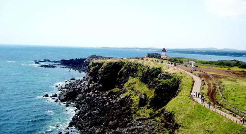 Jeju: Eastern UNESCO and Must-See Spots Tour - Transportation and Logistics