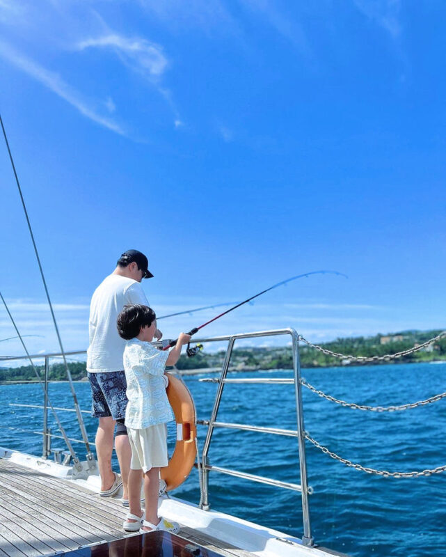 Jeju GrandeBleu 그랑블루요트 Luxury & Sunset Yacht 제주요트투어 - Comfort, safety, and weather