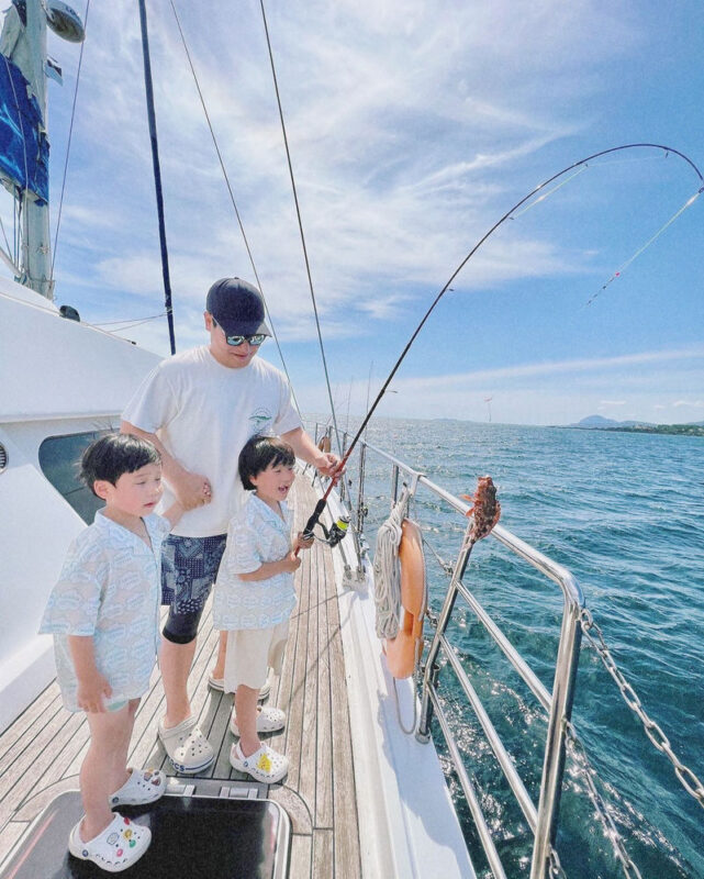 Jeju GrandeBleu 그랑블루요트 Luxury & Sunset Yacht 제주요트투어 - Is GrandeBleu Yacht worth booking?