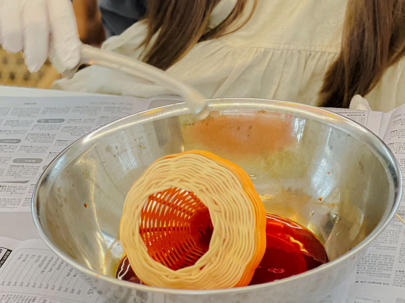 Jeju Hallabong Rattan Lamp Making Experience - Who should book this class?
