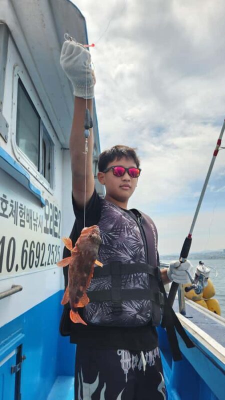 Jeju: Hidden Gems Sea Boat Fishing Tour with Lunch - The Sum Up