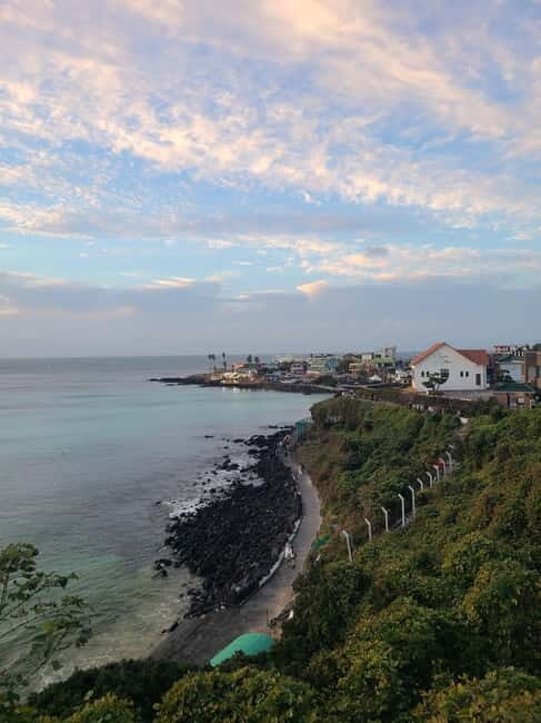 Jeju Island: Hallasan Mountain Winter Scenery Guided Tour - The Sum Up