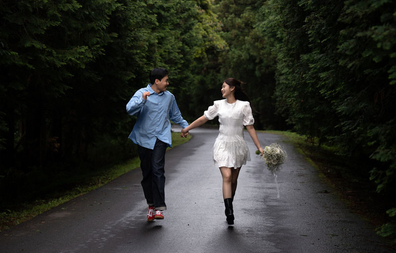 Jeju Island Outdoor Photoshoot - Couples, Families & Friends - At a glance