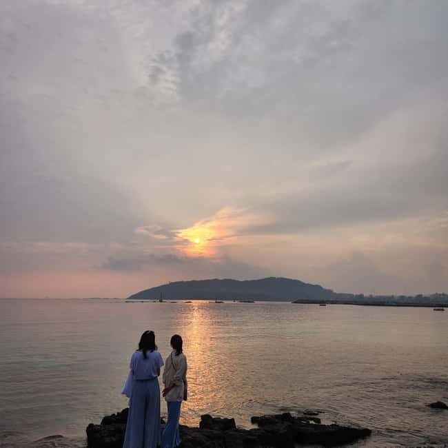 Jeju Island: Sunrise Guided Tour with Hotel Pickup - Good To Know