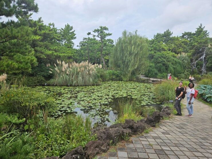 Jeju Island West Bus Tour With Lunch Included Full Day Trip - Highlights of the Jeju Island West Bus Tour