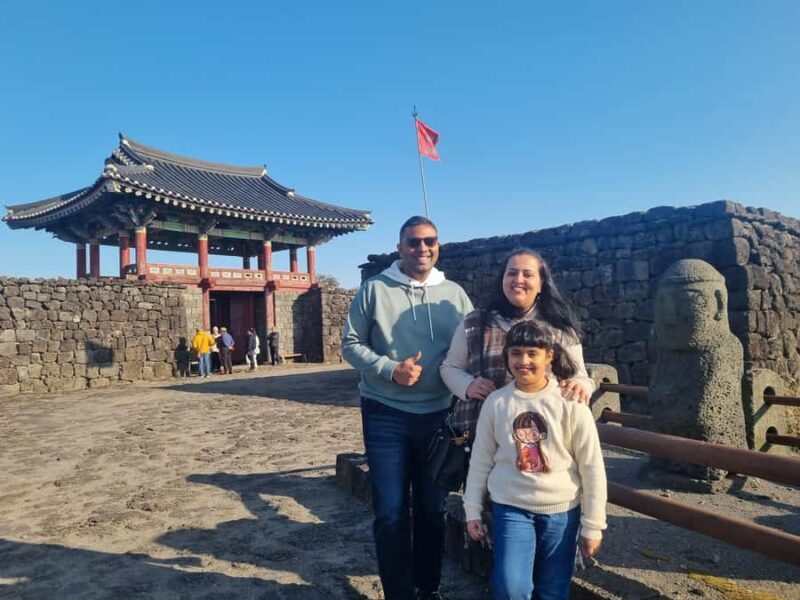 Jeju: Private Van Sightseeing Tours with Licensed Tour Guide - FAQs